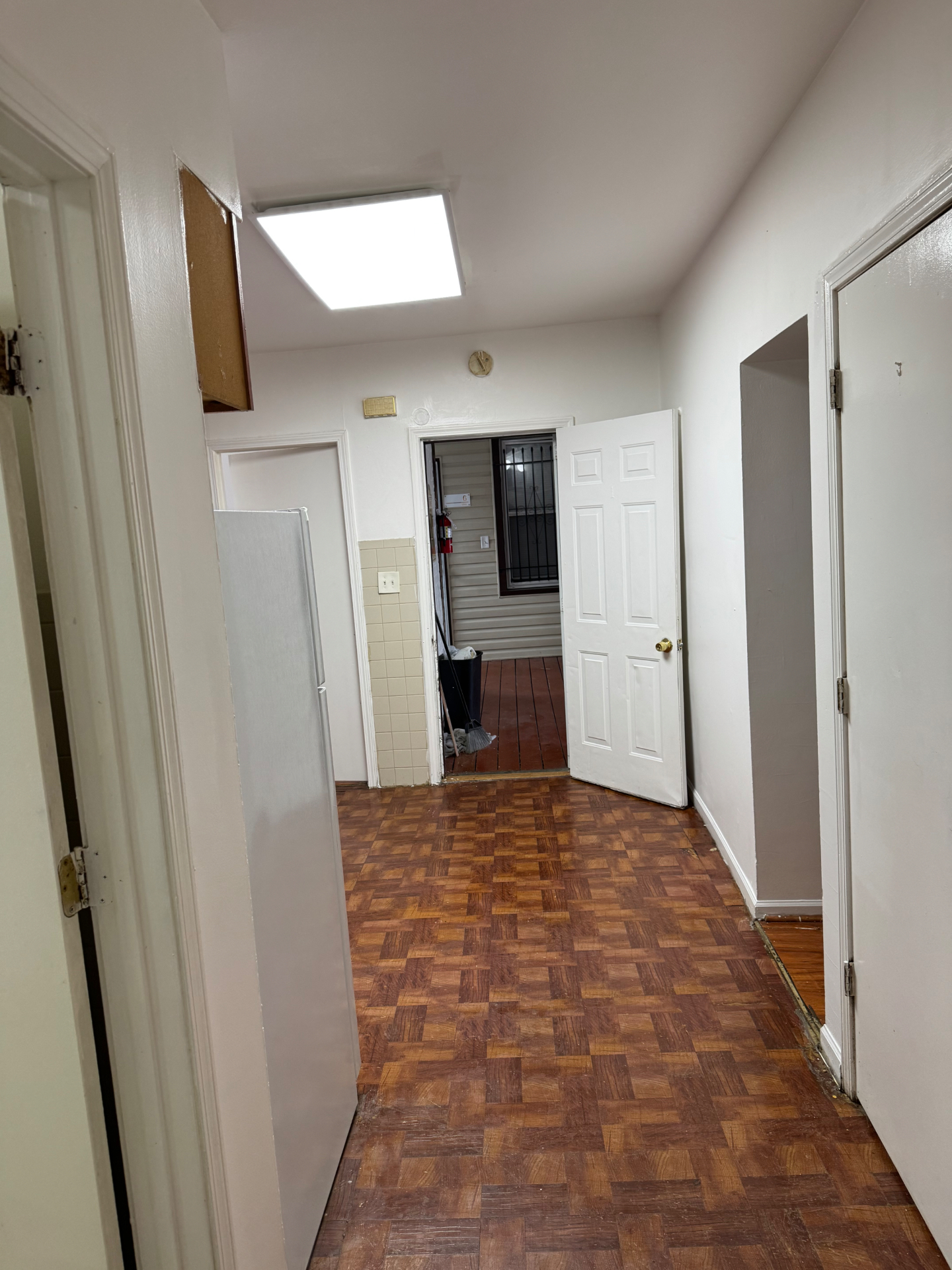 Huge Beautiful Two Bedrooms interior 5