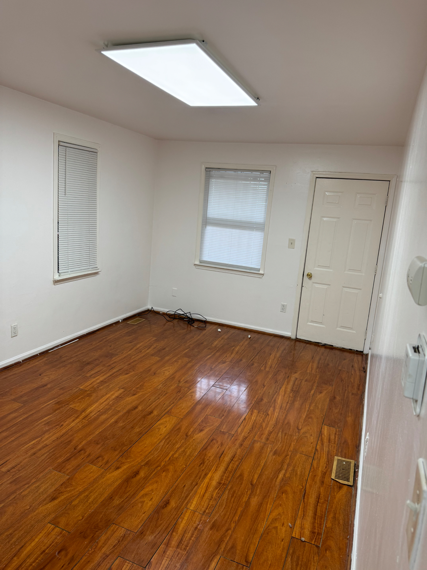 Huge Beautiful Two Bedrooms interior 2